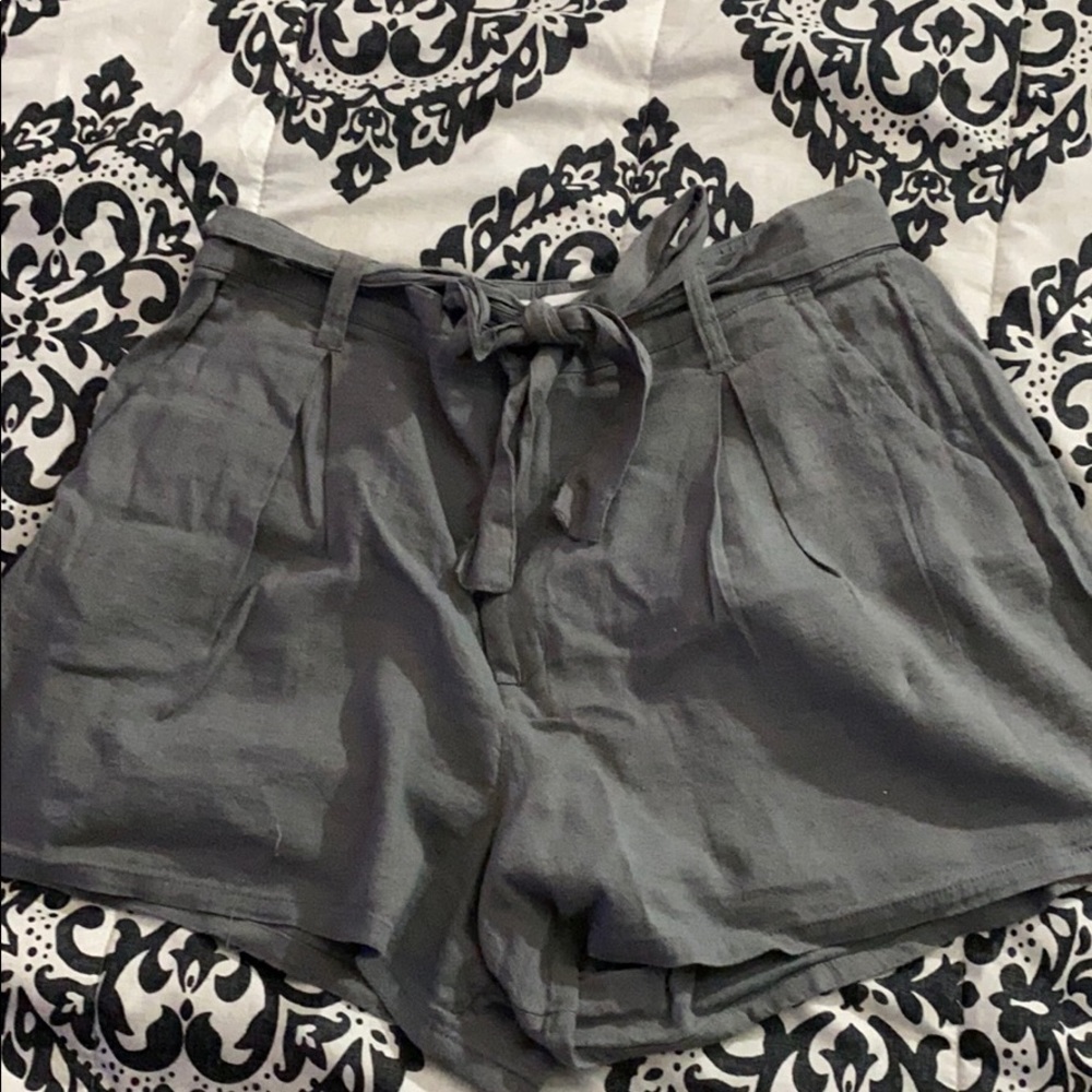 Gray tie up shorts